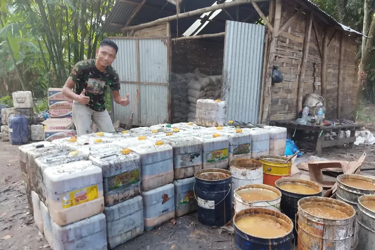 Bisnis Minyak Jelantah: Dapat Uang Sekaligus Jaga Lingkungan